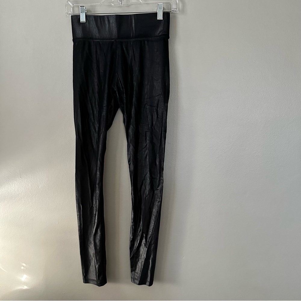 Carbon38 Black Leggings